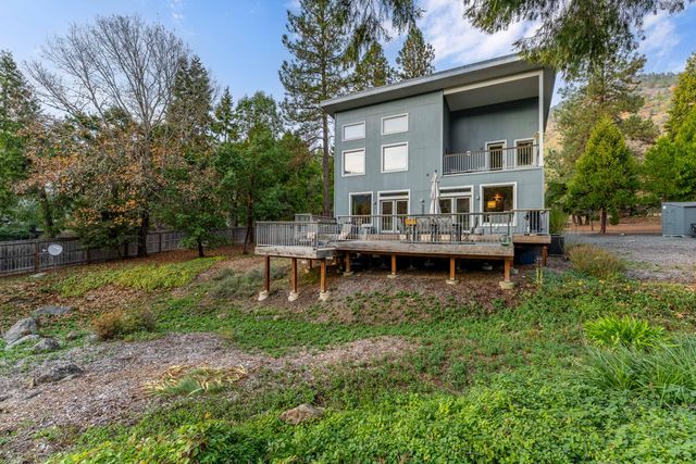5375 Averill Drive, Grants Pass, OR 97526