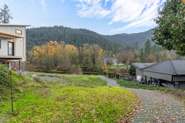 5375 Averill Drive, Grants Pass, OR 97526