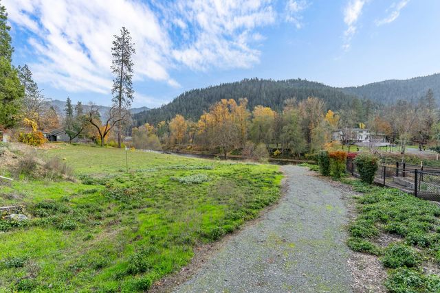 5375 Averill Drive, Grants Pass, OR 97526