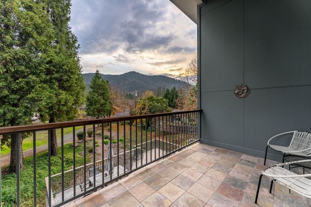 5375 Averill Drive, Grants Pass, OR 97526