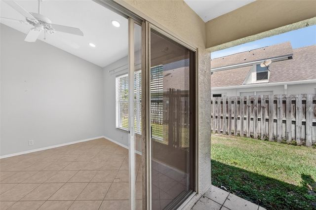 658 GREEN VALLEY ROAD B3, Palm Harbor, FL 34683