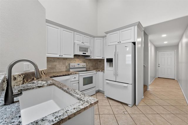 658 GREEN VALLEY ROAD B3, Palm Harbor, FL 34683