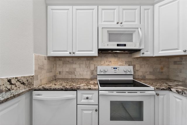 658 GREEN VALLEY ROAD B3, Palm Harbor, FL 34683