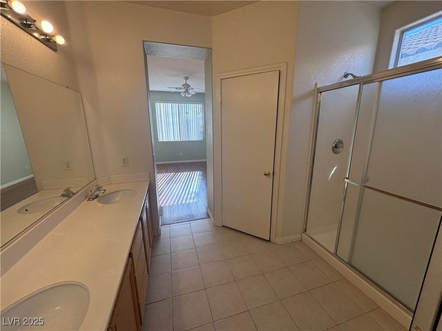 8529 Sonnet Court, Las Vegas, NV 89147