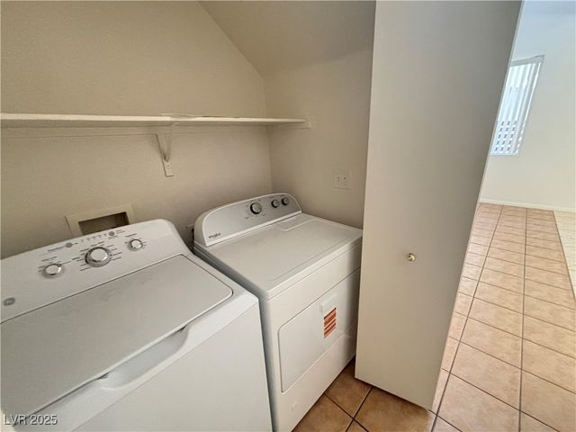 8529 Sonnet Court, Las Vegas, NV 89147