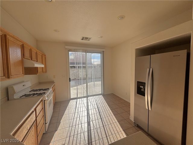 8529 Sonnet Court, Las Vegas, NV 89147