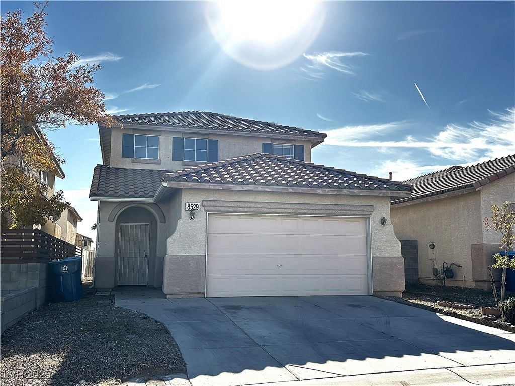 8529 Sonnet Court, Las Vegas, NV 89147