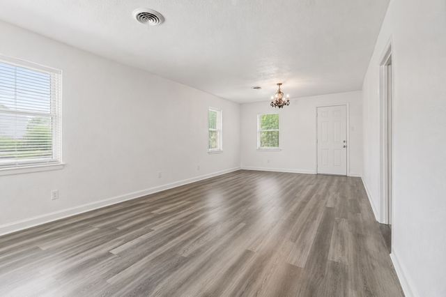 2320 Garden Oaks Drive, Irving, TX 75061