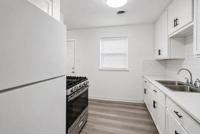 2320 Garden Oaks Drive, Irving, TX 75061