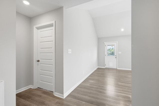 144 Tomahawk Pt, Clarksville, TN 37040