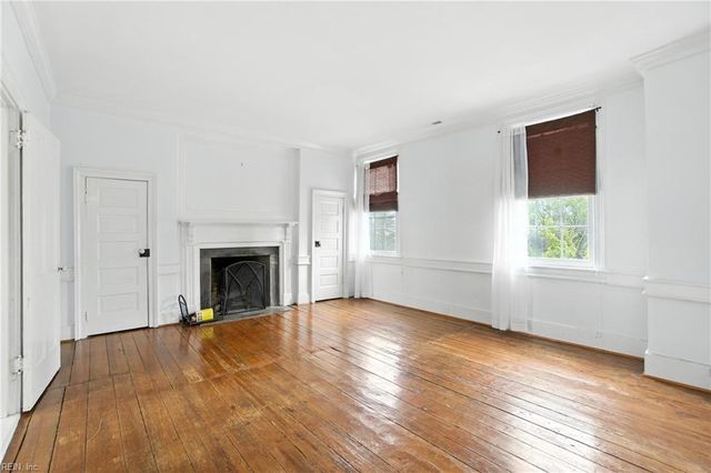 106 London ST, Portsmouth, VA 23704