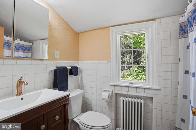 273 STRAFFORD AVE, Wayne, PA 19087