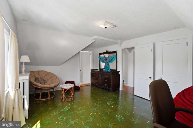 273 STRAFFORD AVE, Wayne, PA 19087