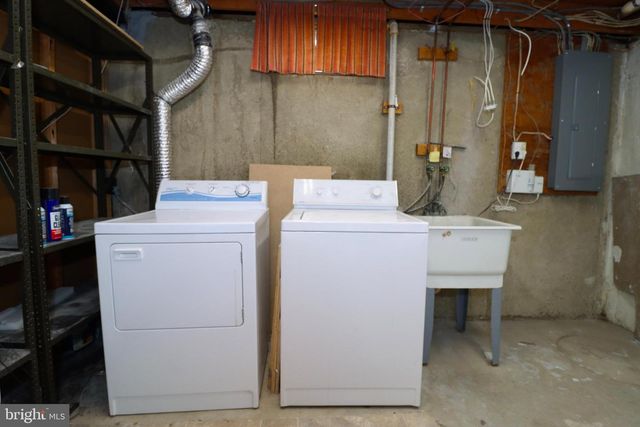 6502 OLD SANDY SPRING RD, Laurel, MD 20707