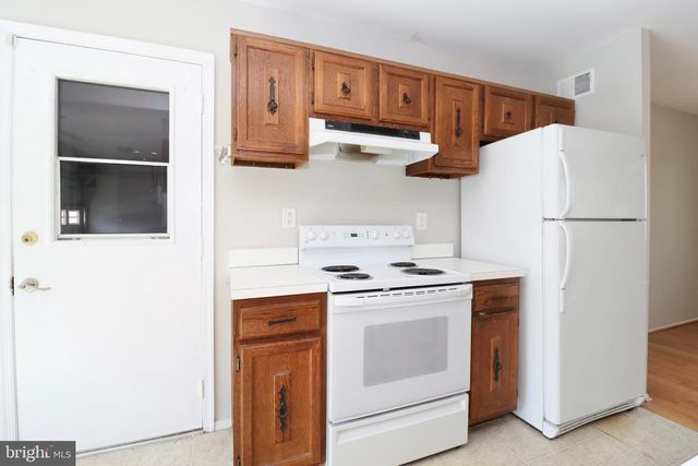 6502 OLD SANDY SPRING RD, Laurel, MD 20707