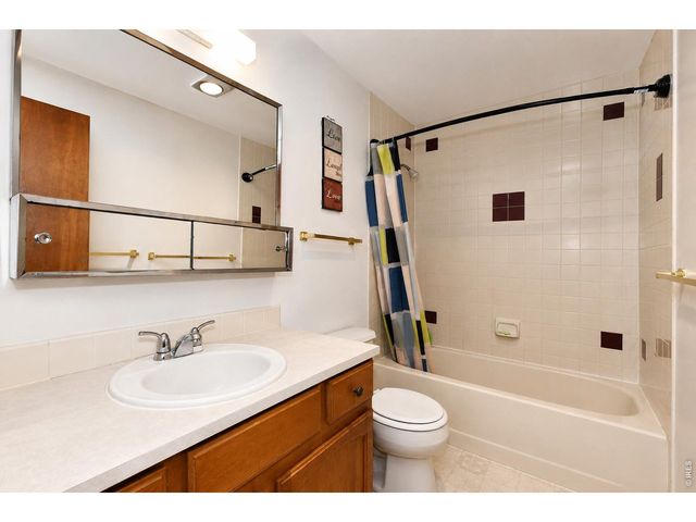 2200 Valley Forge Ave A-2, Fort Collins, CO 80526