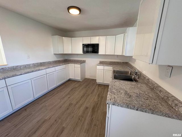 3305 Selmaville Road, Salem, IL 62881