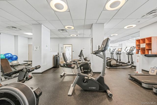 166-25 powells cove blvd 15G, Beechhurst, NY 11357