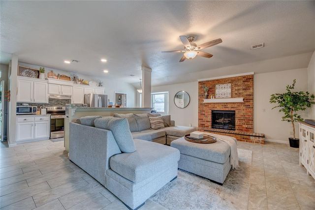 2057 Rising Hill Drive, Norman, OK 73071