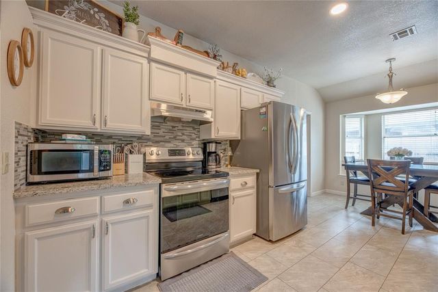 2057 Rising Hill Drive, Norman, OK 73071