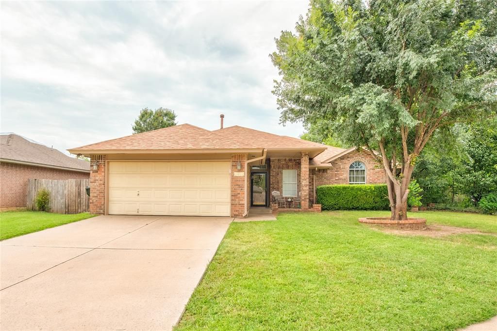 2057 Rising Hill Drive, Norman, OK 73071