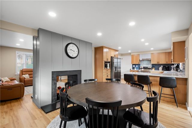 615 Mcgovern Rd, Chartiers, PA 15342