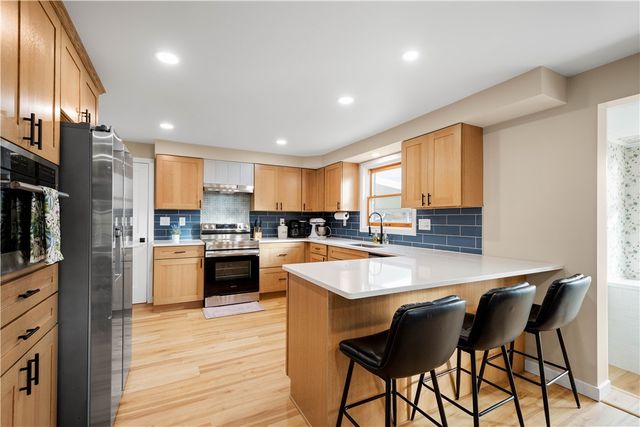 615 Mcgovern Rd, Chartiers, PA 15342