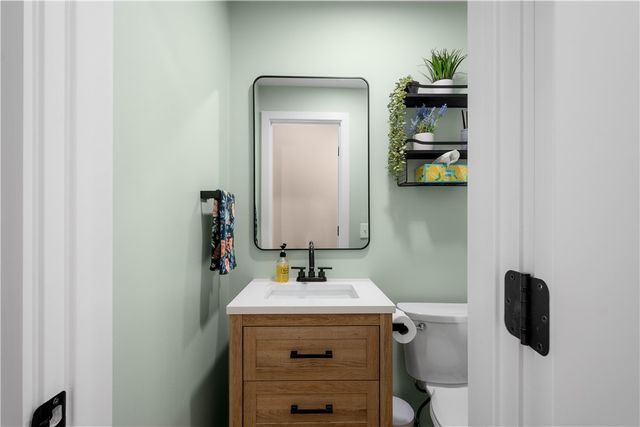 615 Mcgovern Rd, Chartiers, PA 15342