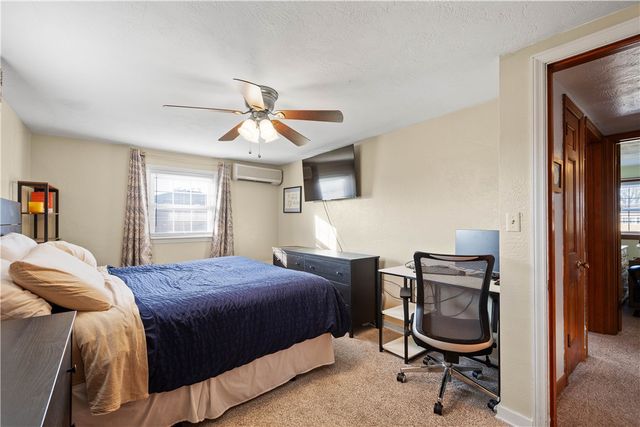 615 Mcgovern Rd, Chartiers, PA 15342