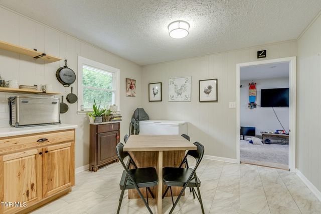 20066 Haskell Station Road, Bristol, VA 24202