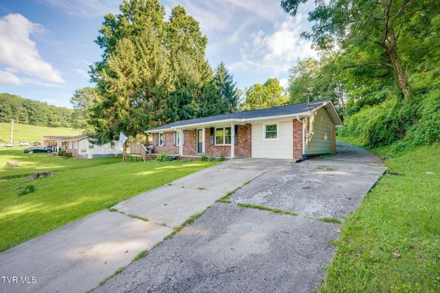 20066 Haskell Station Road, Bristol, VA 24202