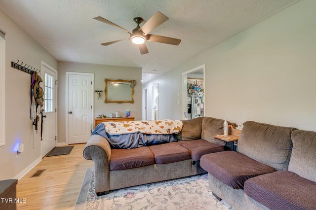 20066 Haskell Station Road, Bristol, VA 24202