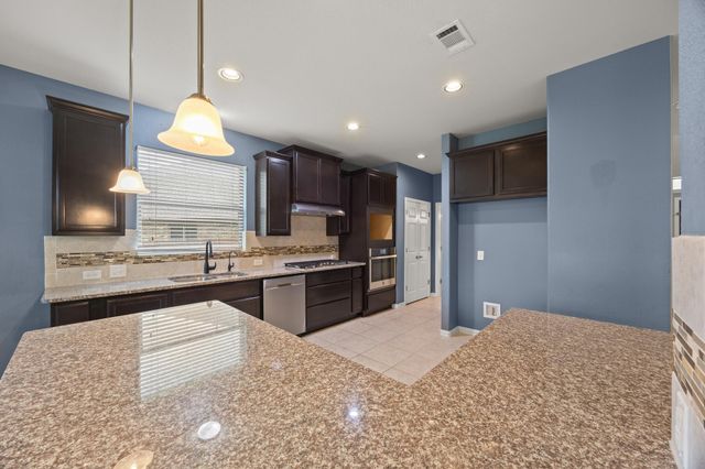 2572 Santa Barbara LOOP, Round Rock, TX 78665