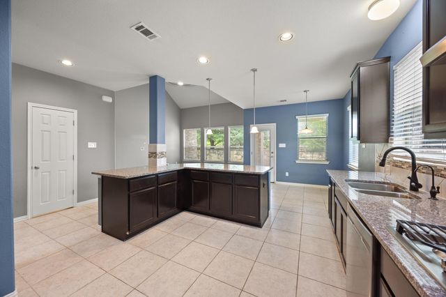 2572 Santa Barbara LOOP, Round Rock, TX 78665