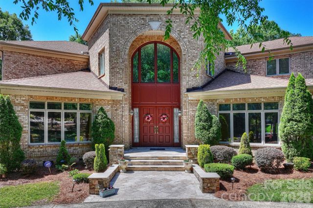3301 Providence Plantation Lane, Charlotte, NC 28270