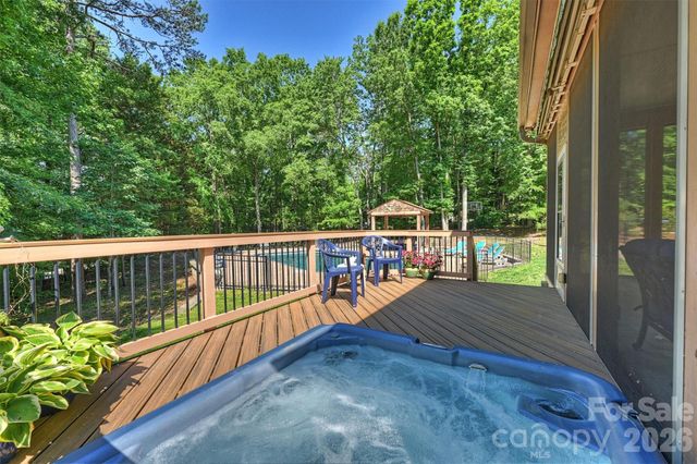 3301 Providence Plantation Lane, Charlotte, NC 28270