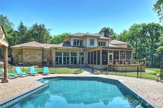3301 Providence Plantation Lane, Charlotte, NC 28270