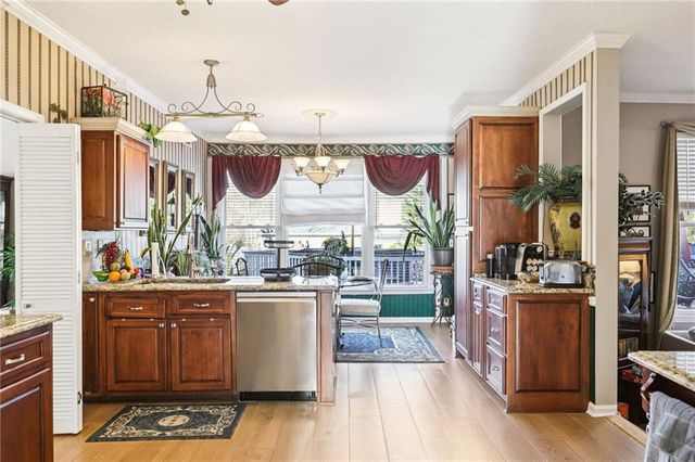 657 Thornapple Trail, Lawrenceville, GA 30046