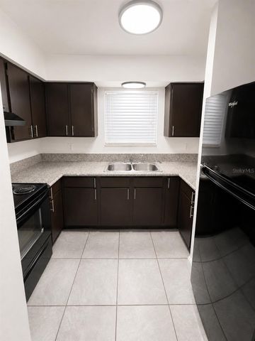 1185-1185 BENTLEY ROAD 4, Leesburg, FL 34748