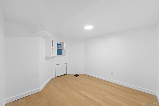 2571 Bainbridge Avenue, Bronx, NY 10458