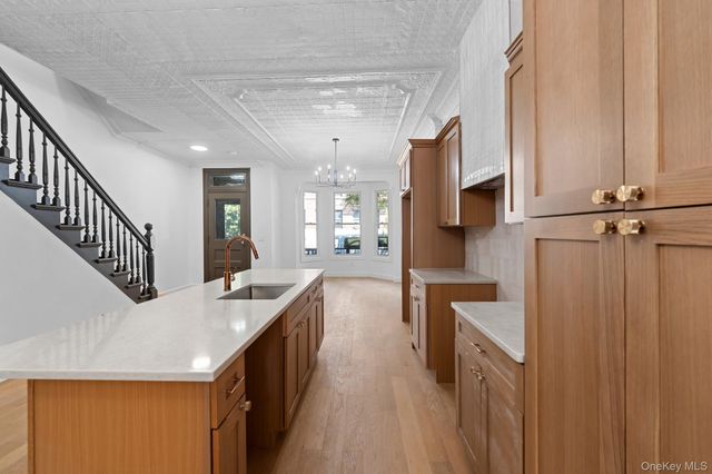 2571 Bainbridge Avenue, Bronx, NY 10458