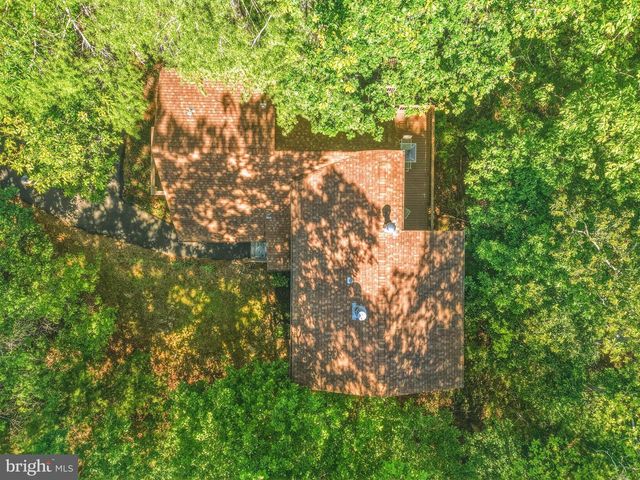 309 LOCUST LN, Mount Jackson, VA 22842