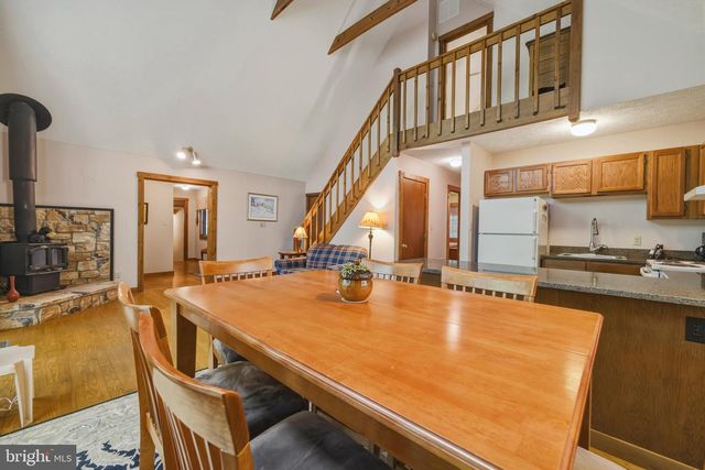 309 LOCUST LN, Mount Jackson, VA 22842