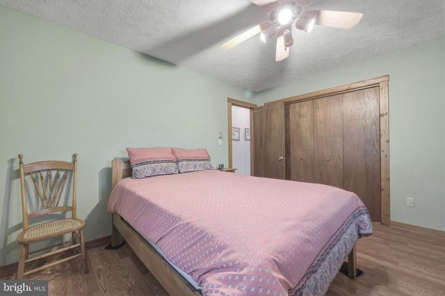 309 LOCUST LN, Mount Jackson, VA 22842