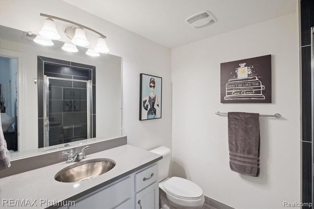 1260 Diamond Court A, Royal Oak, MI 48067