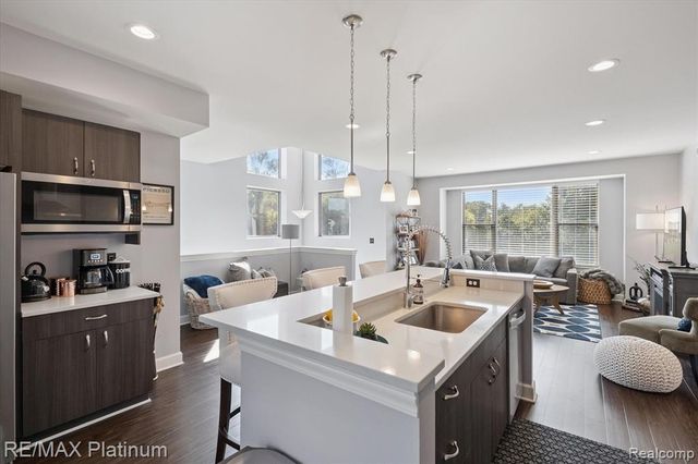 1260 Diamond Court A, Royal Oak, MI 48067