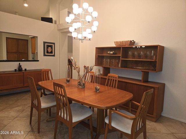 3131 W LAREDO Street, Chandler, AZ 85226