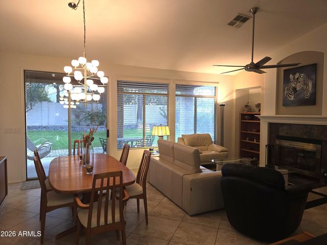 3131 W LAREDO Street, Chandler, AZ 85226