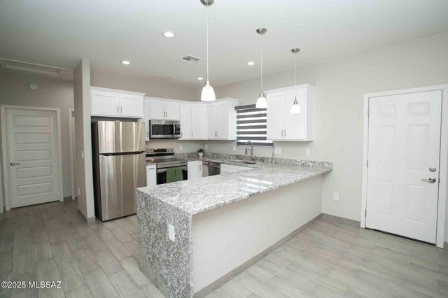 1786 Birmania Court, Rio Rico, AZ 85648