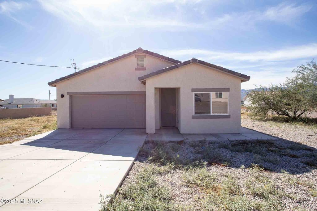 1786 Birmania Court, Rio Rico, AZ 85648